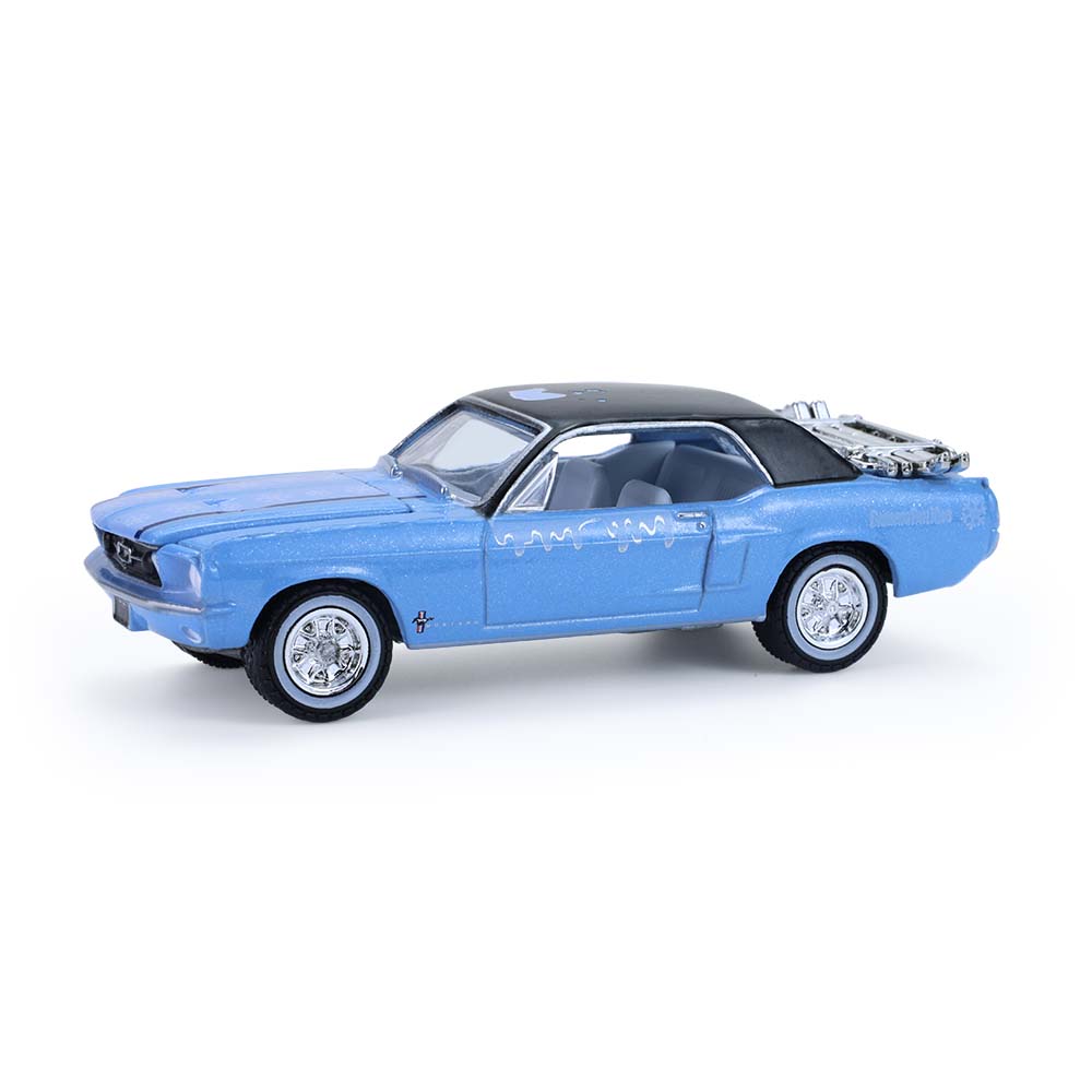Mustang Coupe with Trunk Ski Rack and Skis