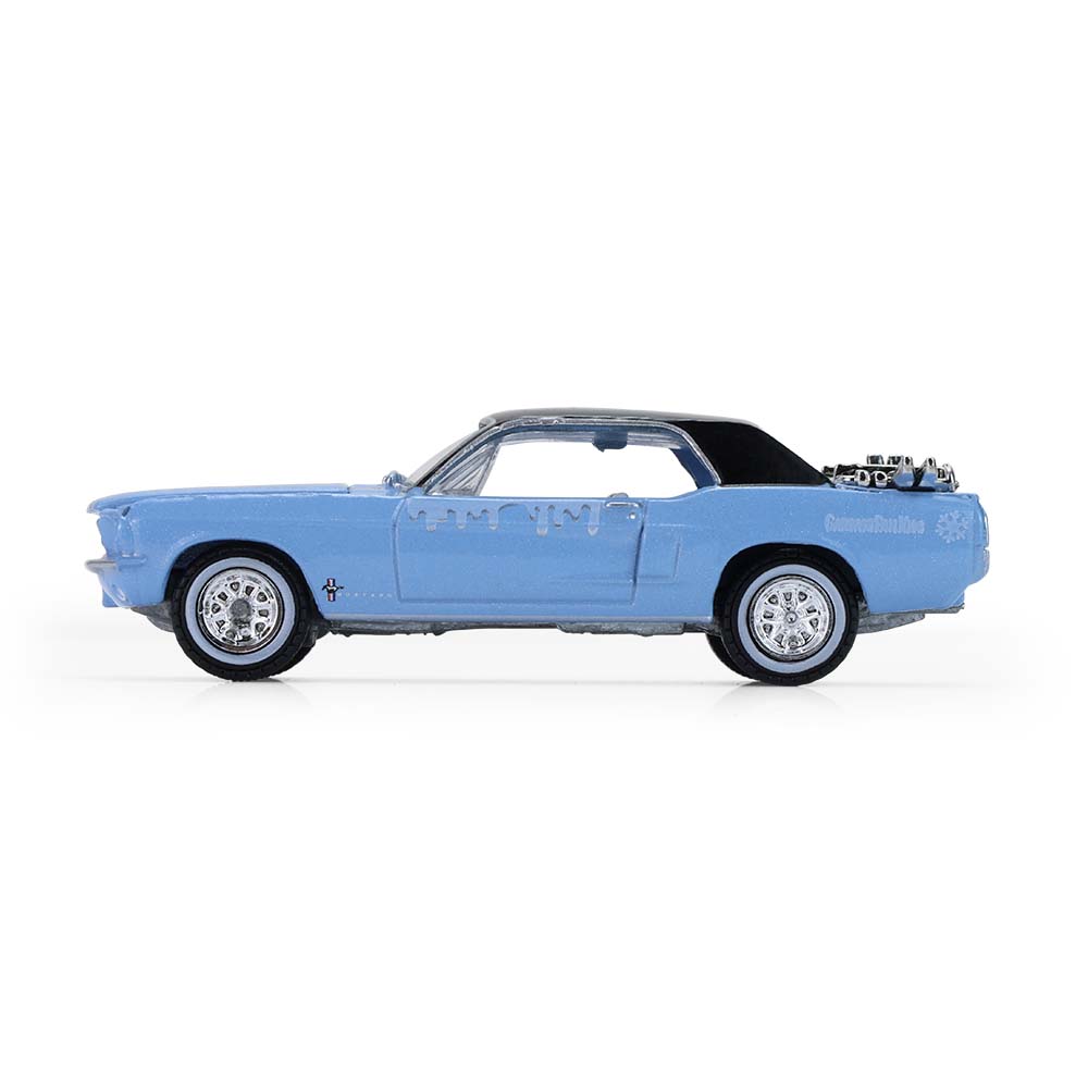 Mustang Coupe with Trunk Ski Rack and Skis