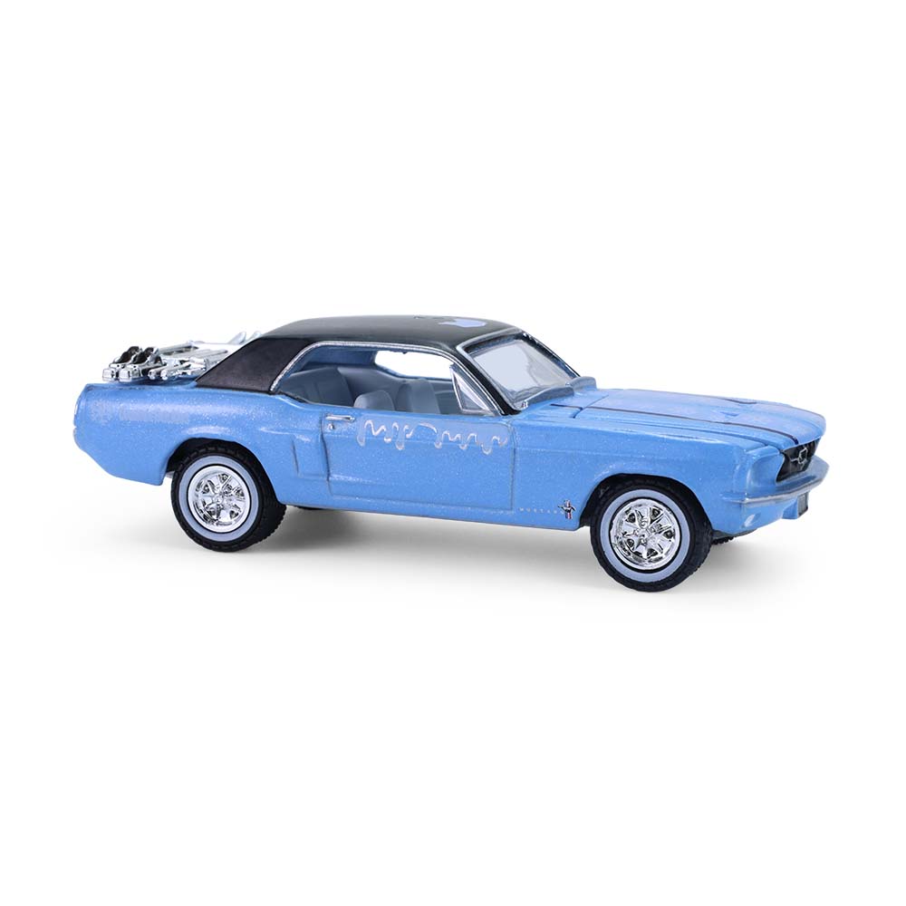 Mustang Coupe with Trunk Ski Rack and Skis